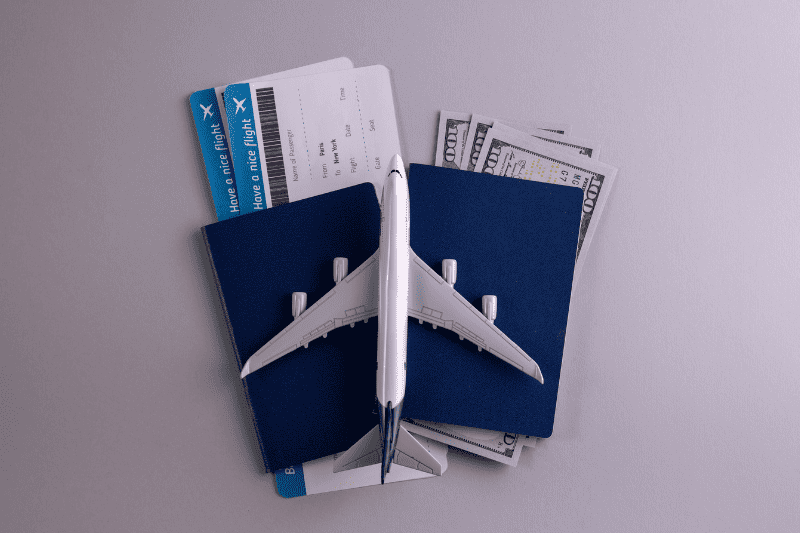 קמצן משלם פעמיים - למה לא כדאי לקנות כרטיסי טיסה מוזלים במקומות מסויימים בעולם